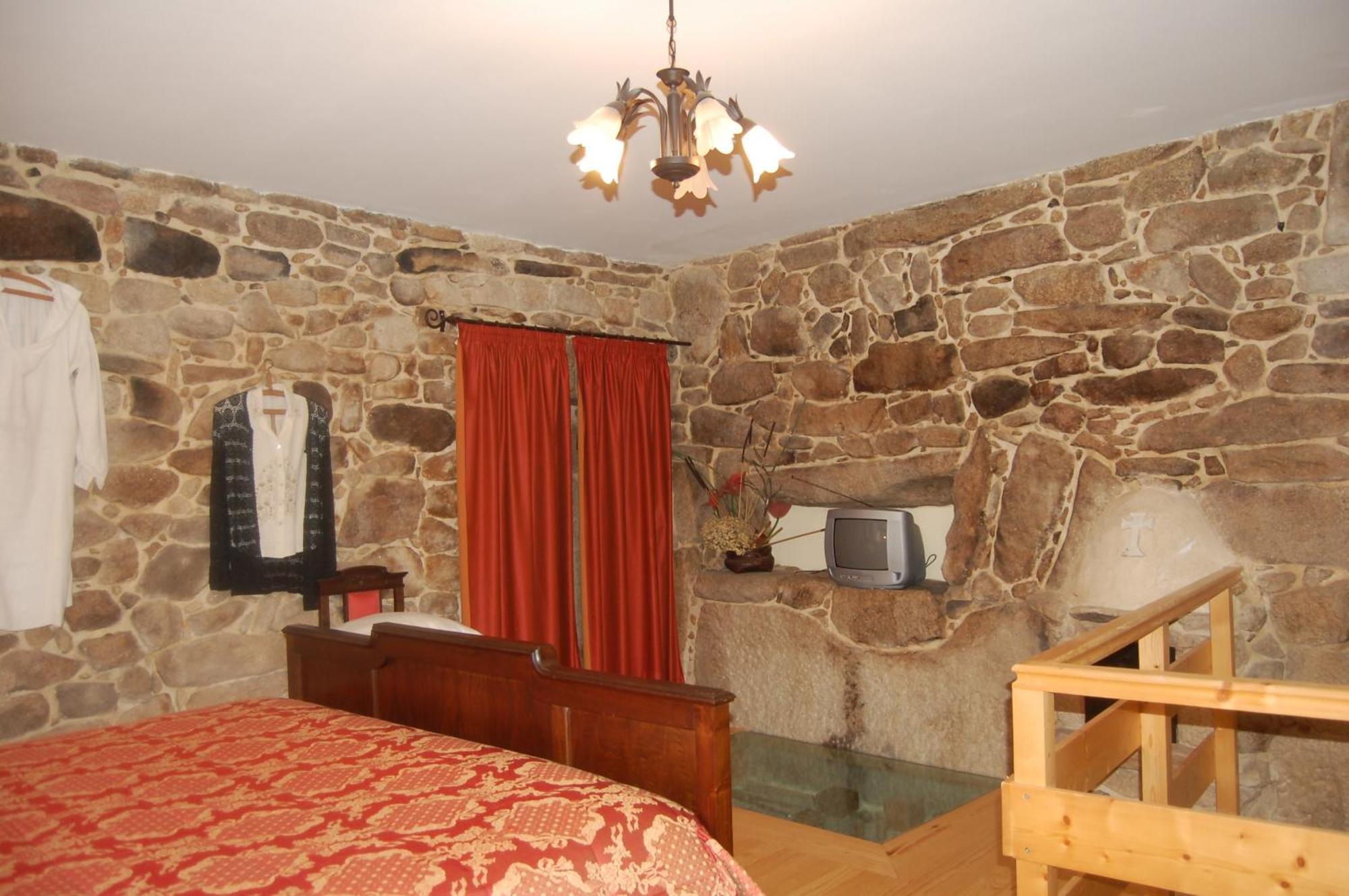 Outros Tempos Turismo De Aldeia Hotel Aricera Bagian luar foto