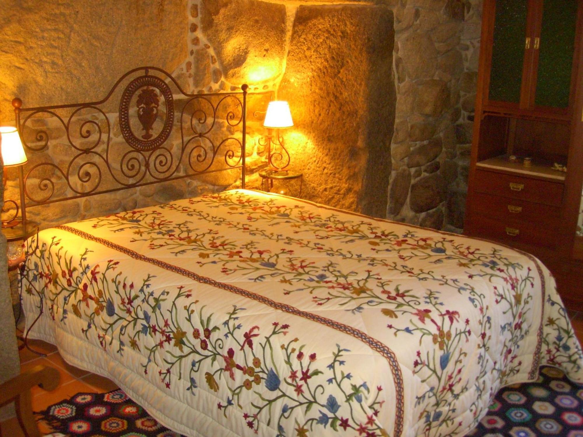 Outros Tempos Turismo De Aldeia Hotel Aricera Bagian luar foto