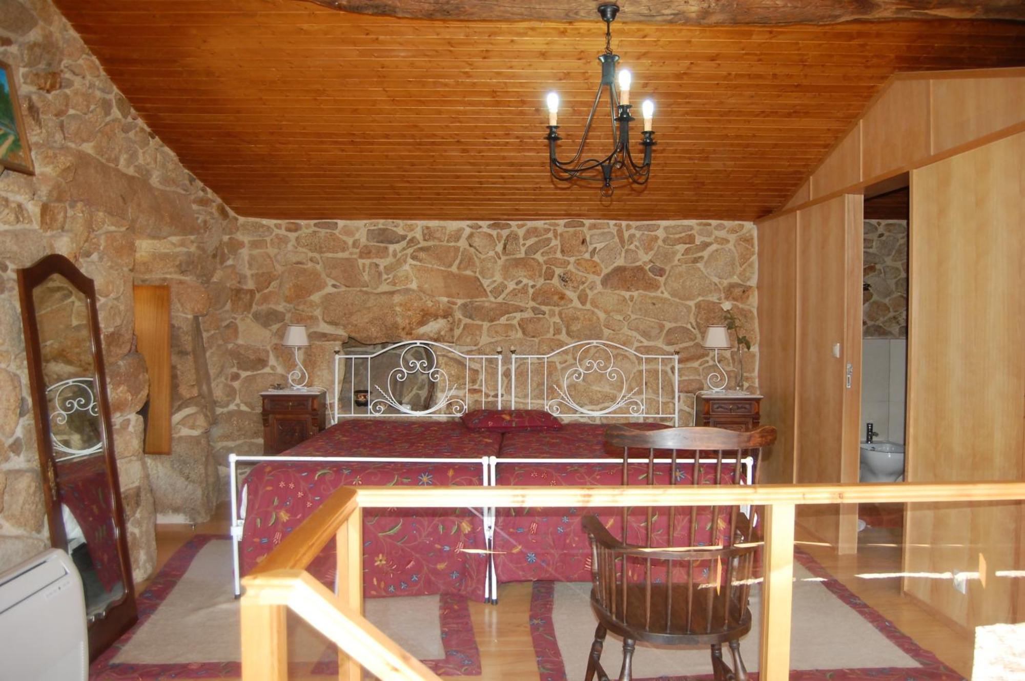 Outros Tempos Turismo De Aldeia Hotel Aricera Bagian luar foto