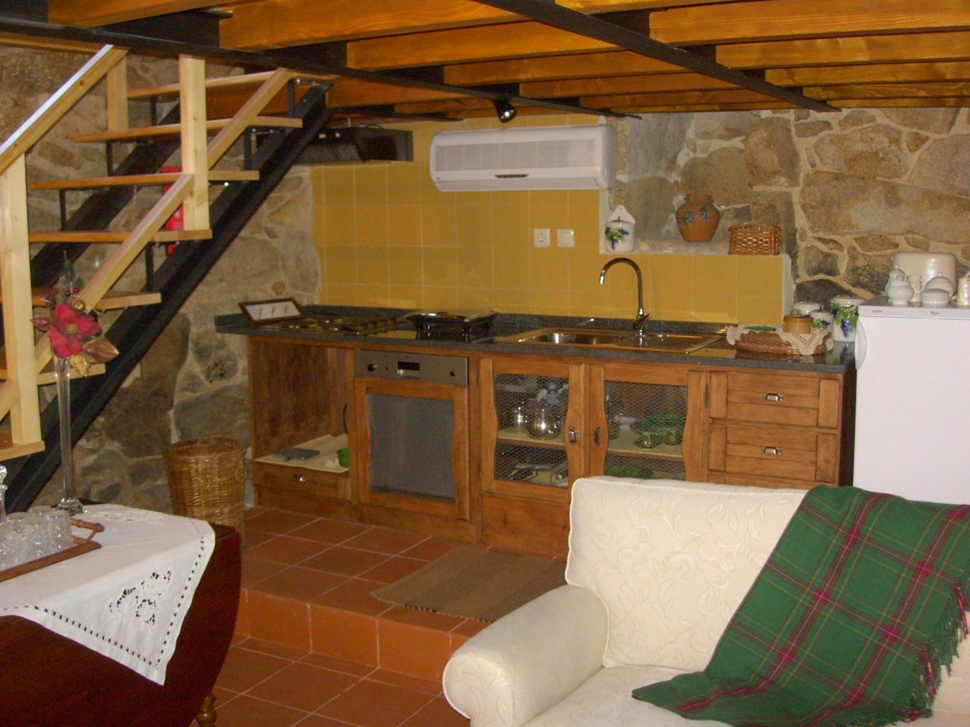 Outros Tempos Turismo De Aldeia Hotel Aricera Bagian luar foto